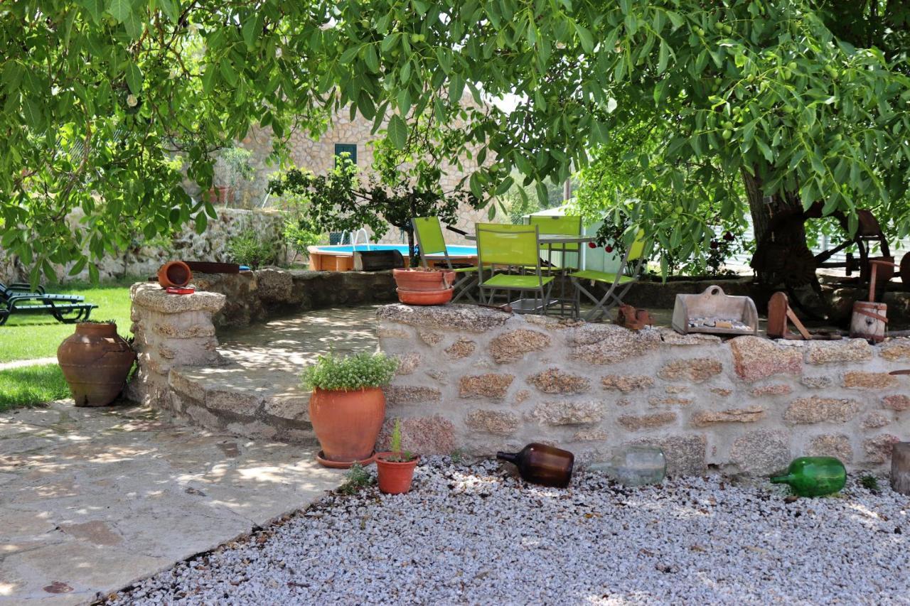 Cantinho D'Aldeia Guarda Exterior foto